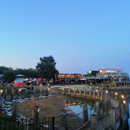 Caravan For Rent At Tattershall Holiday Park Екстер'єр фото
