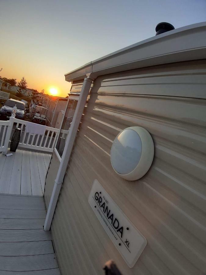 Caravan For Rent At Tattershall Holiday Park Екстер'єр фото